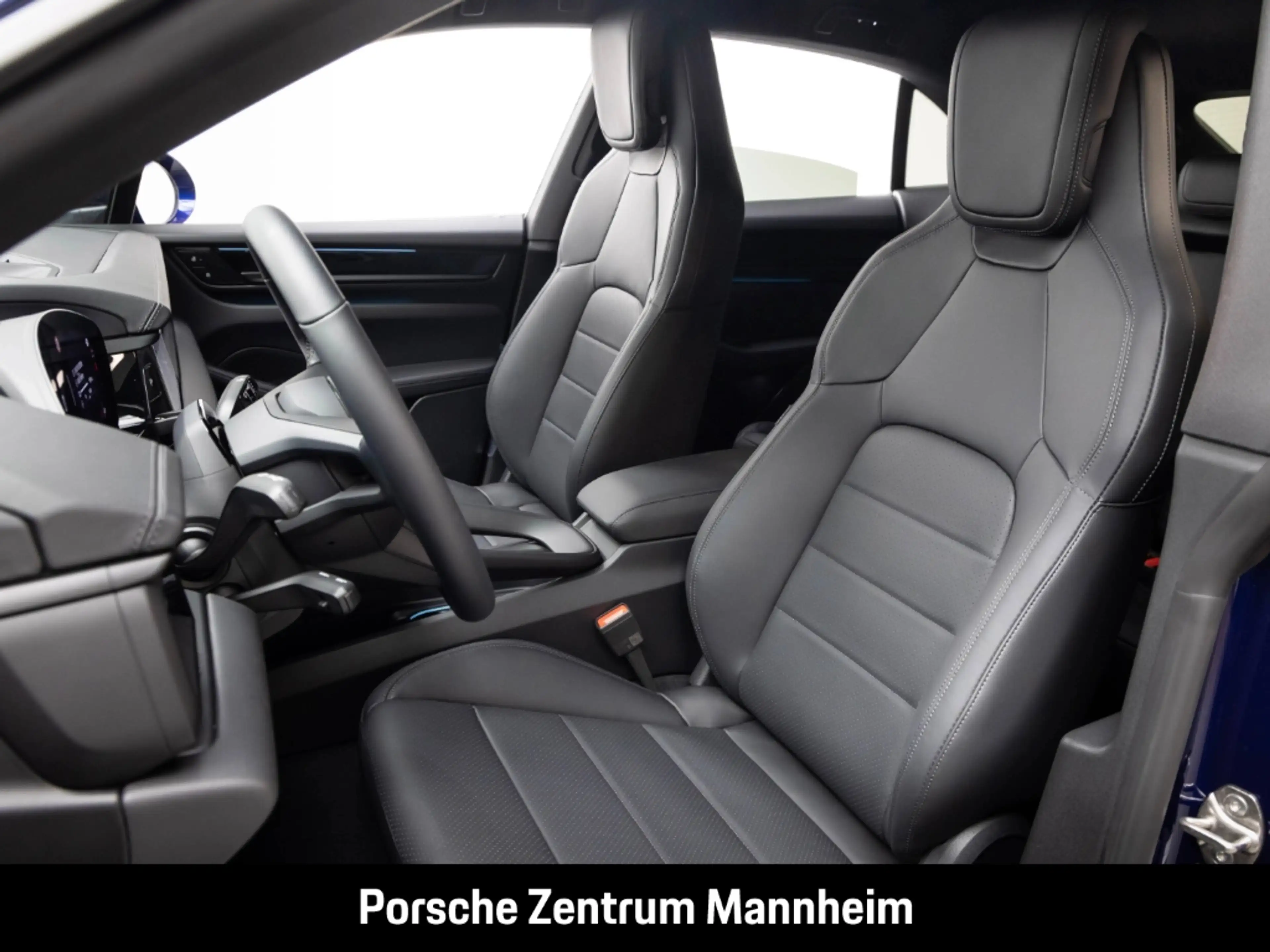 Porsche Macan SportDesign Paket Chrono Bose Abstandstempomat — photo 5