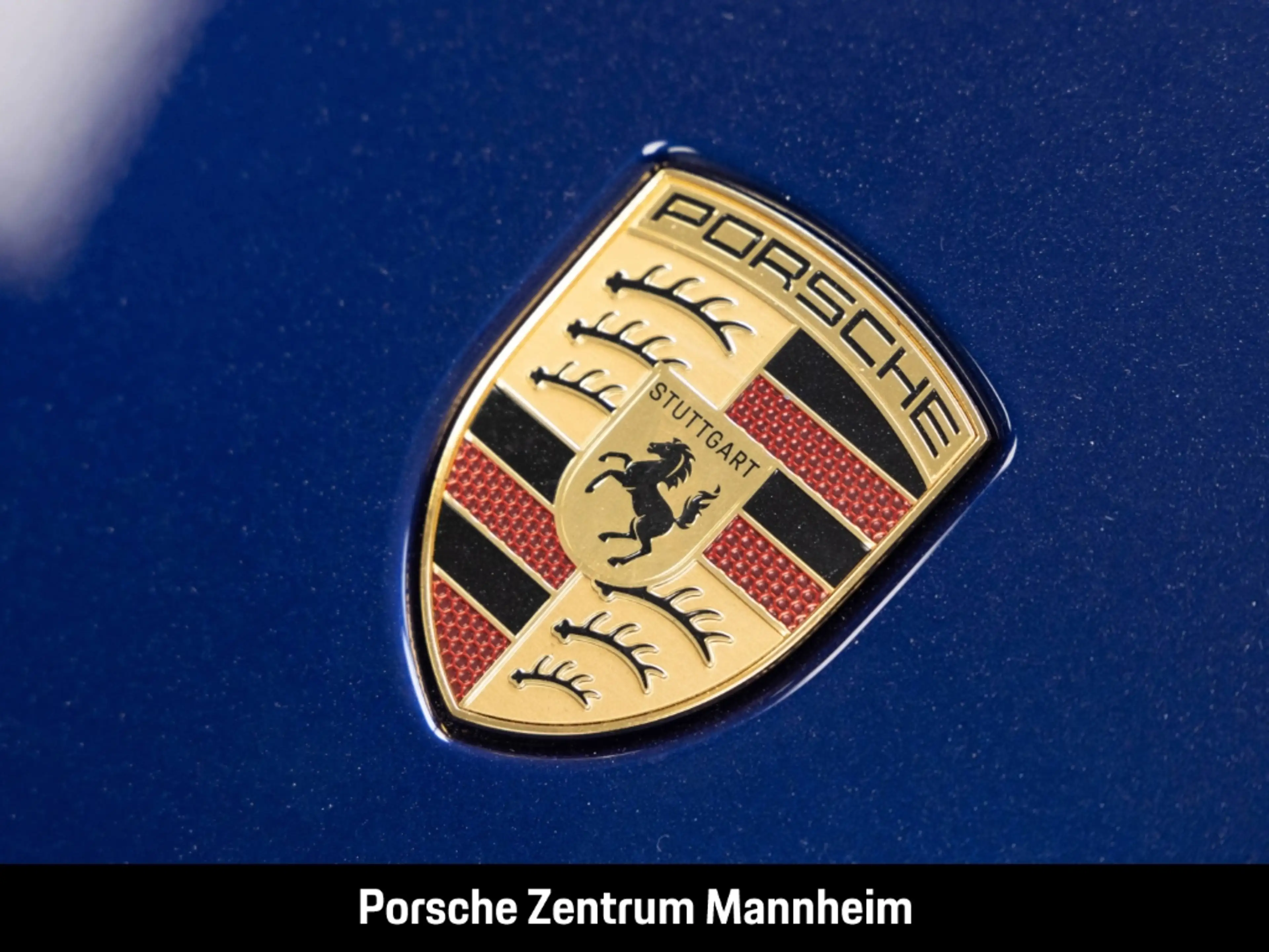 Porsche Macan SportDesign Paket Chrono Bose Abstandstempomat — photo 12