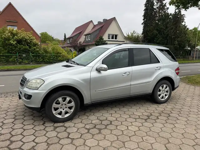 Mercedes-Benz ML 320 CDI 4MATIC*Leder*SHZ*uvm.*
