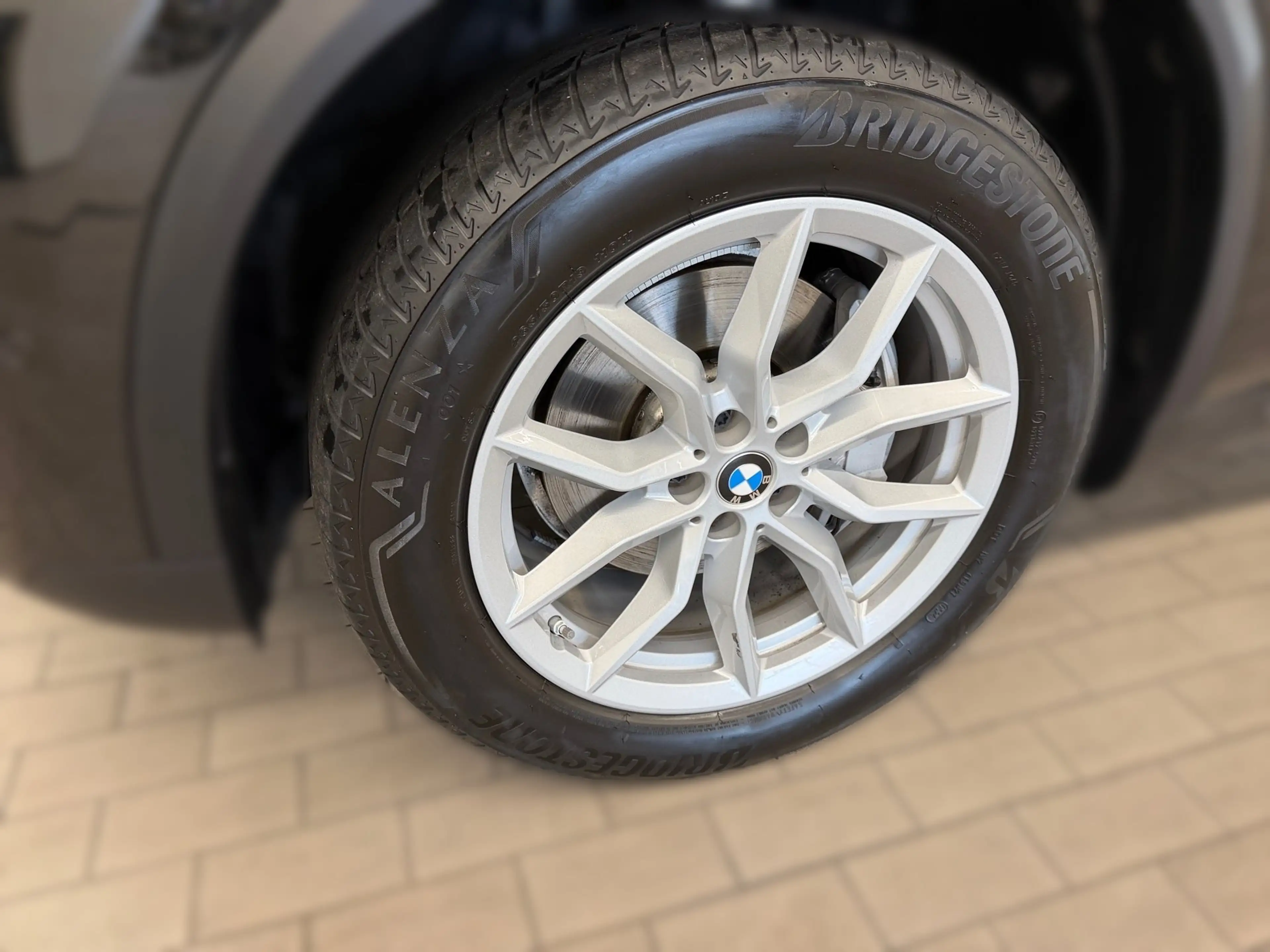 BMW X5 xDrive30d — photo 3