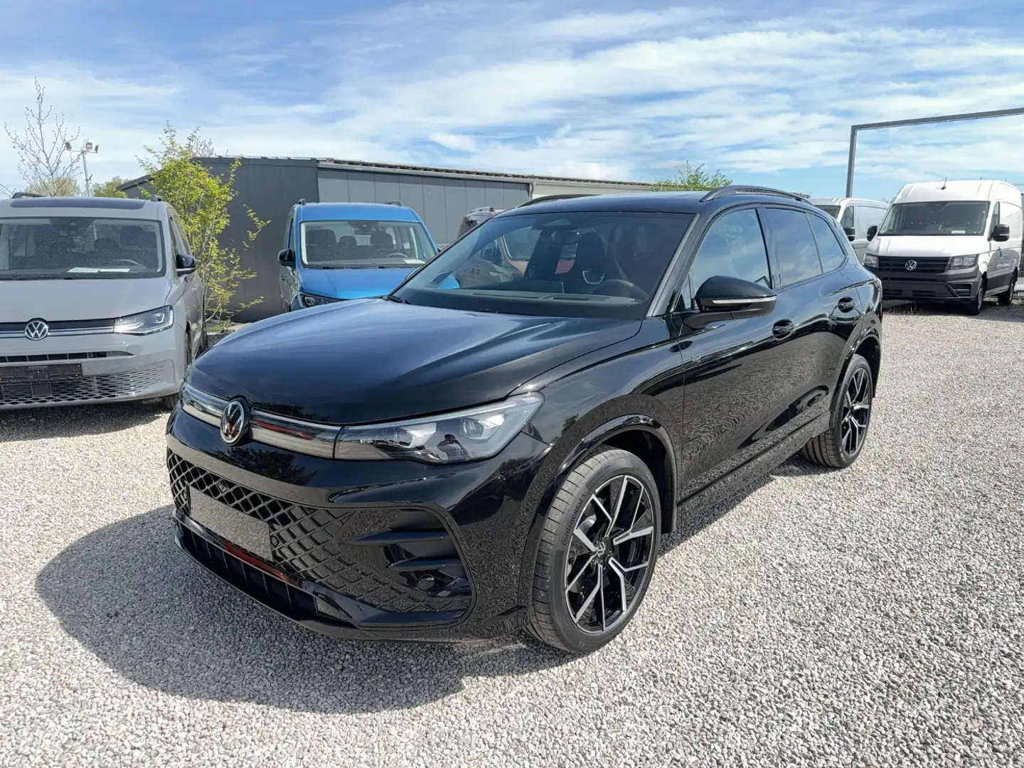 Volkswagen Tiguan R-Line TSi DSG 4M Black+Matrix+Pano+ACC Schwarz - 2