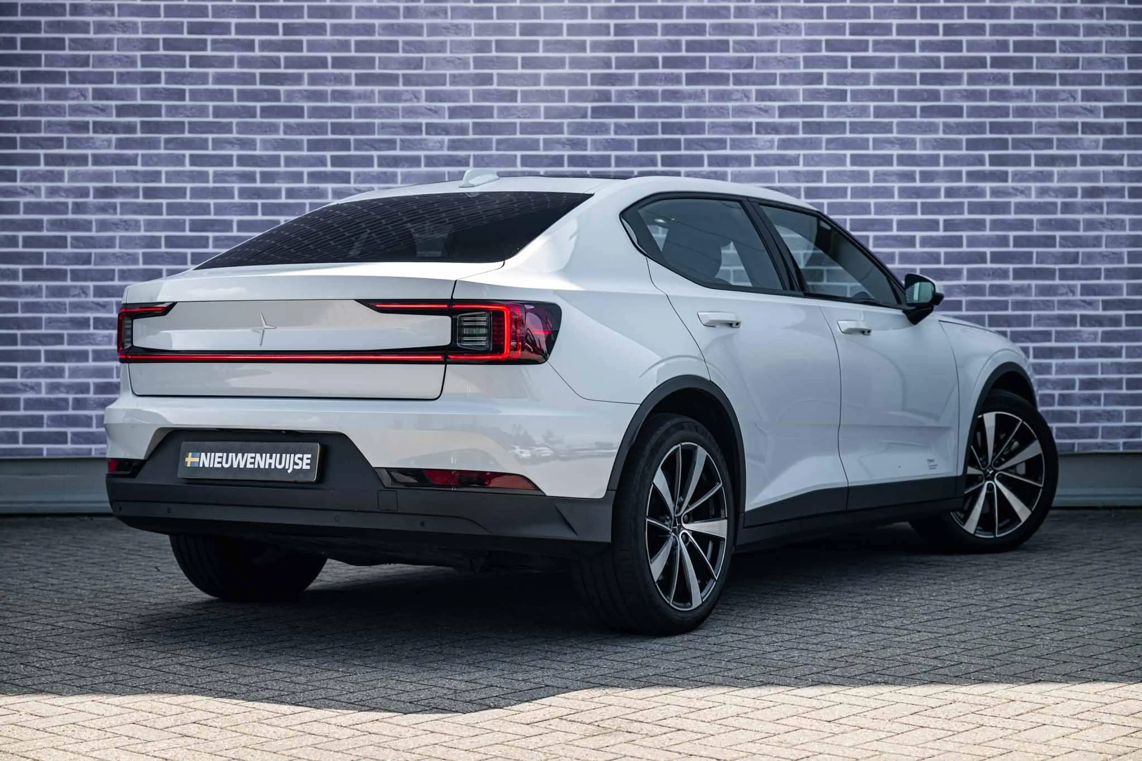 Polestar 2 Long Range Dual Motor 78 kWh | Plus Pack | Cruise — photo 2