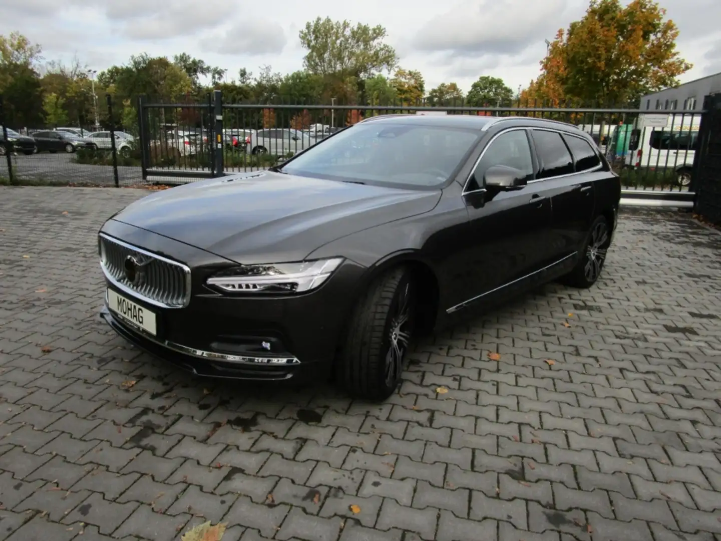 Volvo V90 Plus Bright B4 *Standheizung*360-Grad-Kamera* Grau - 1