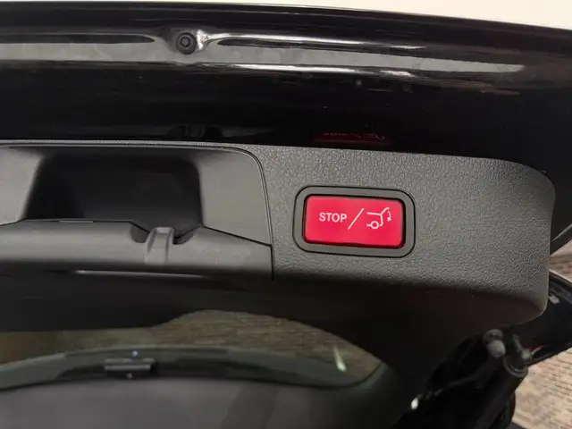 Mercedes-Benz GLB view 26