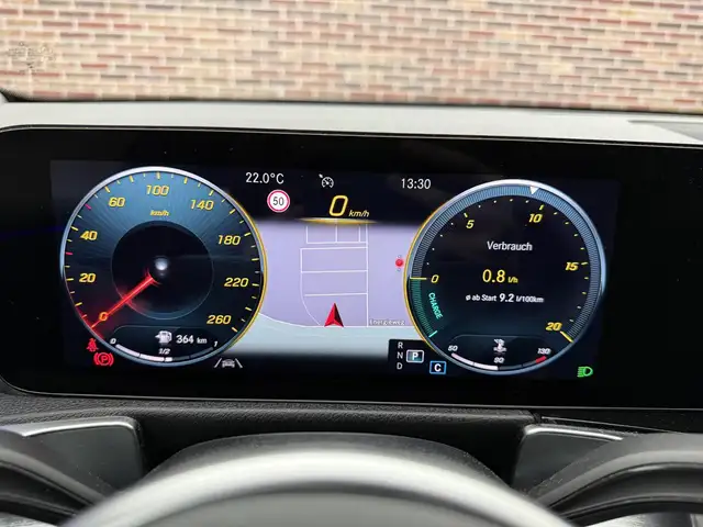 Mercedes-Benz GLB view 15