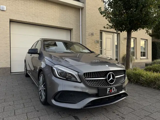 Mercedes-Benz A 250 AMG 211pk Facelift Panoramadak SportLeder Navi Cam