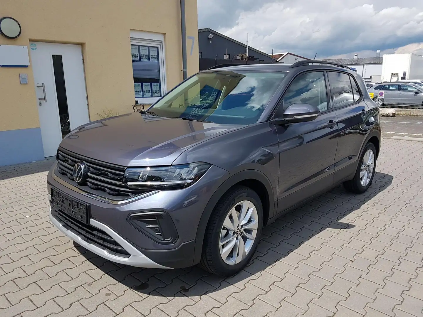 Volkswagen T-Cross Basis neues Modell 3J Garantie PDC vo/hi AppCon... - 1