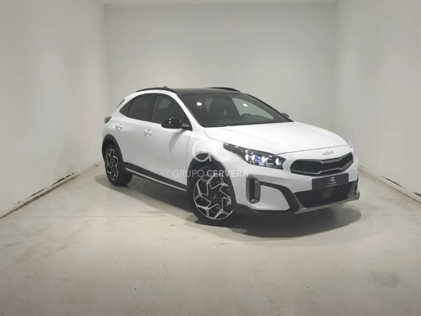 Kia XCeed 1.5 MHEV DCT GT-Line bijela - 2