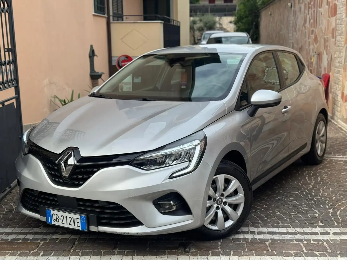 Renault Clio Blue dCi 85 CV 5 porte Intens Argento - 2