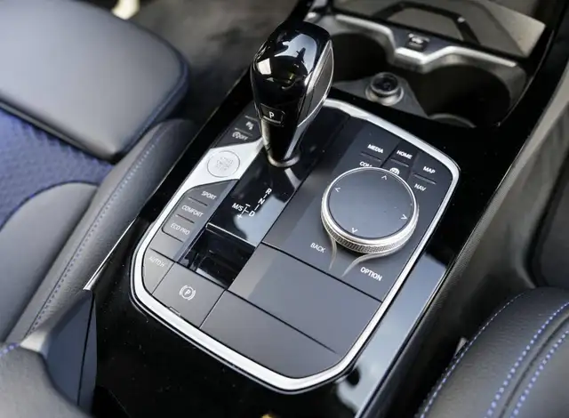 BMW 2 Series view 12
