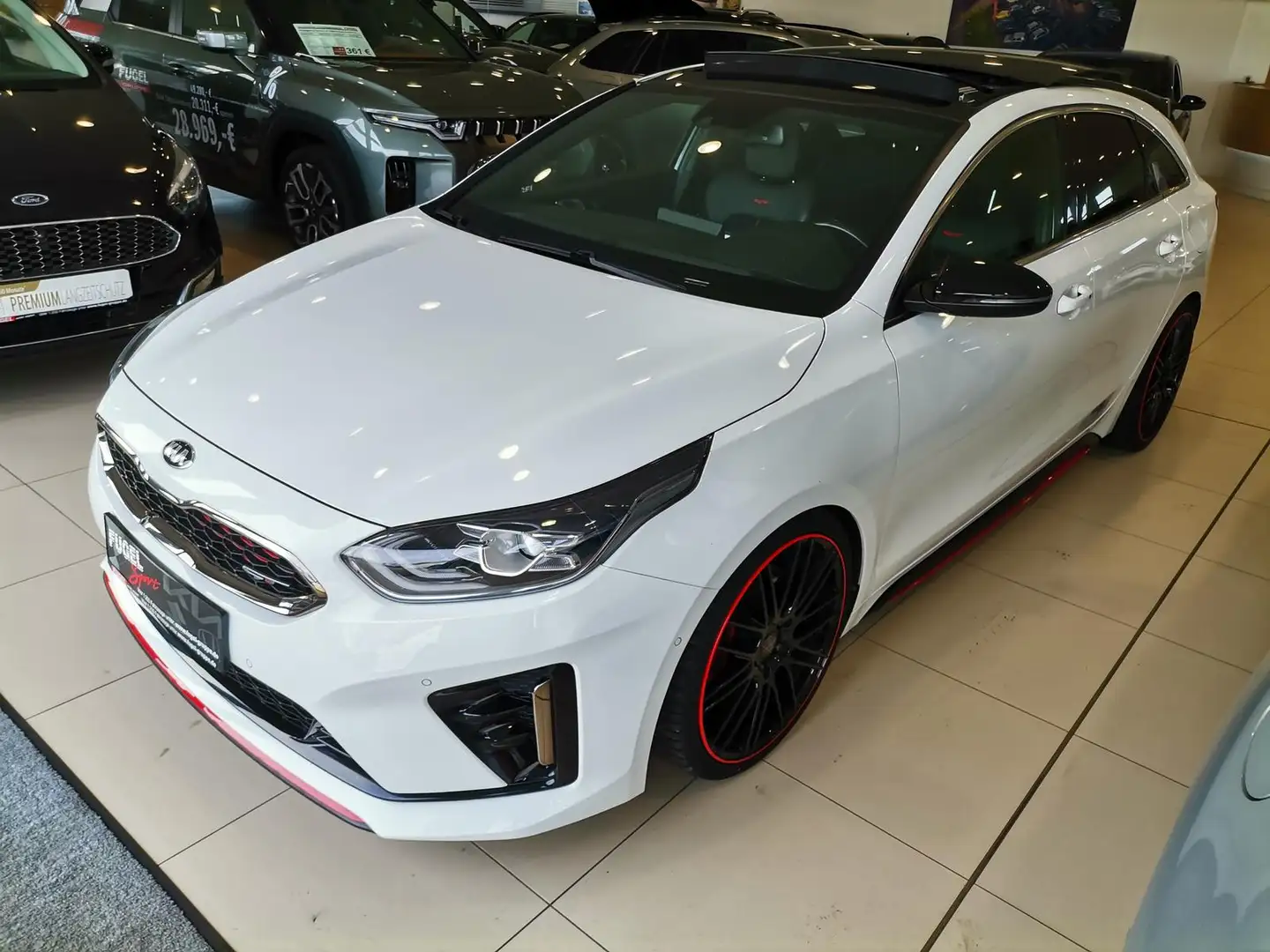 Kia ProCeed / pro_cee'd 1.6 TGDI DCT GT FUGEL SPORT Weiß - 2