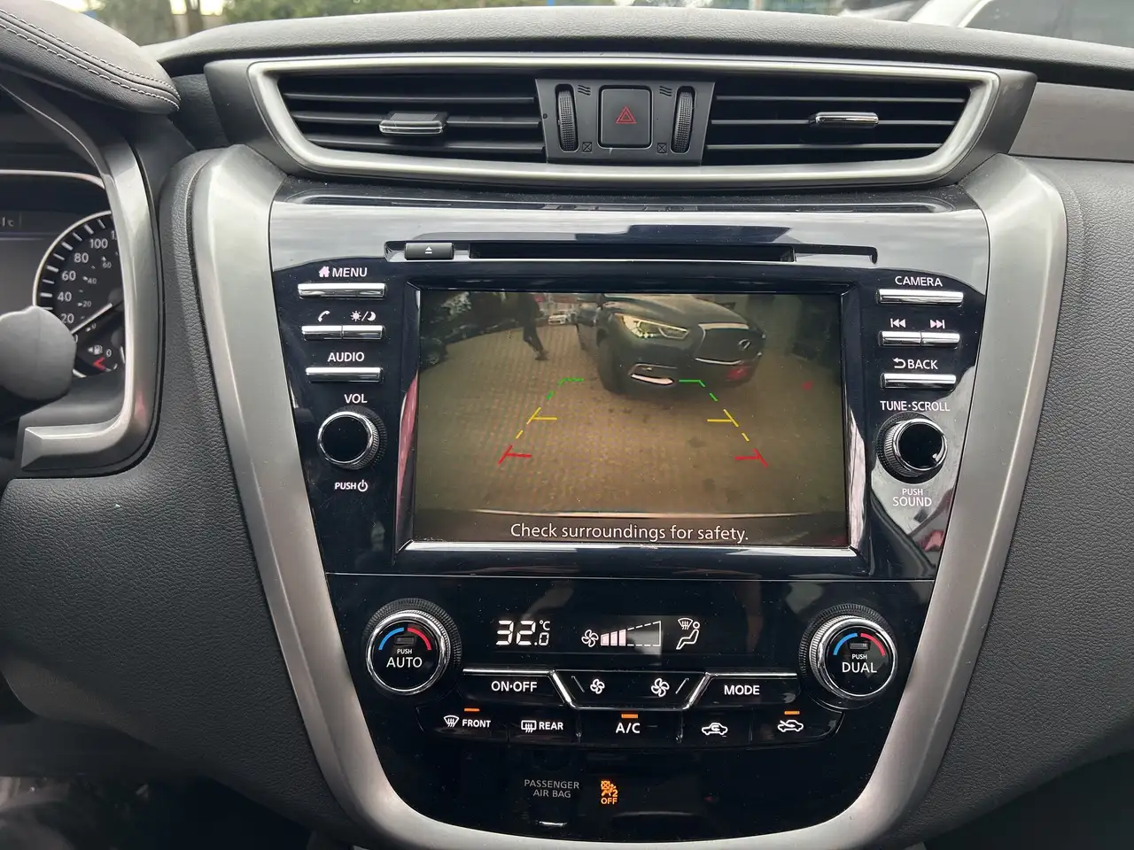 Nissan Murano снимка Nissan Murano