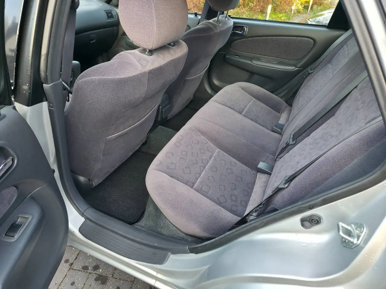 Toyota Corolla E11 1.6 VVT-i linea sol Liftback Automatik HU/AU 07/28, foto 12