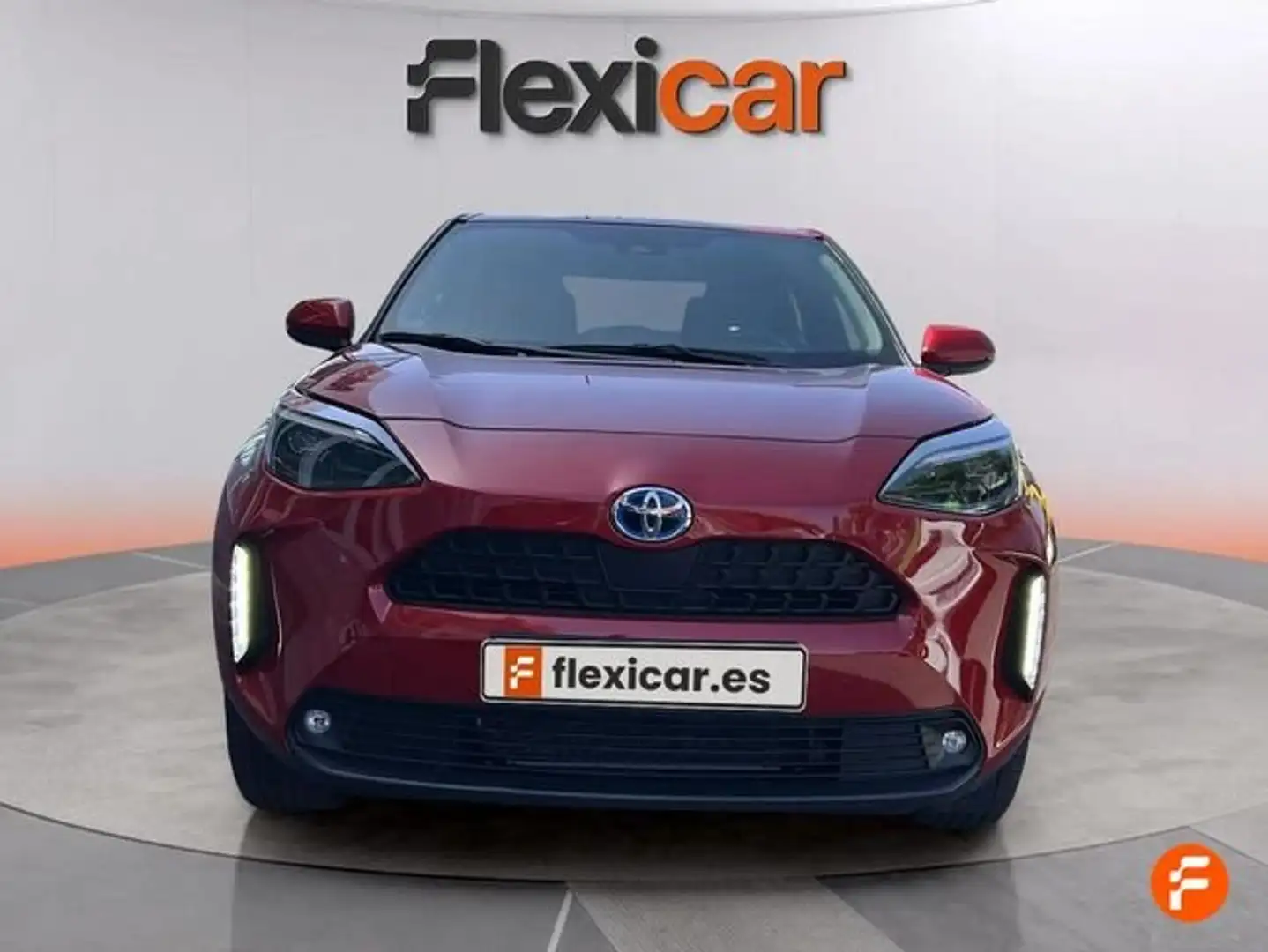 Toyota Yaris Cross 120H Active Tech Rojo - 2