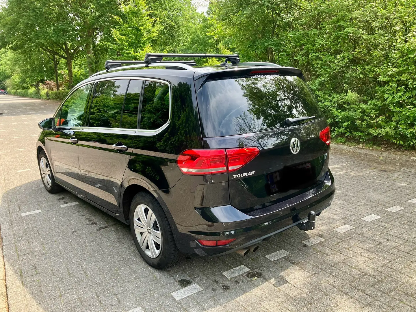 Volkswagen Touran 1.8 TSI (BlueMotion Technology) DSG Highline - 2