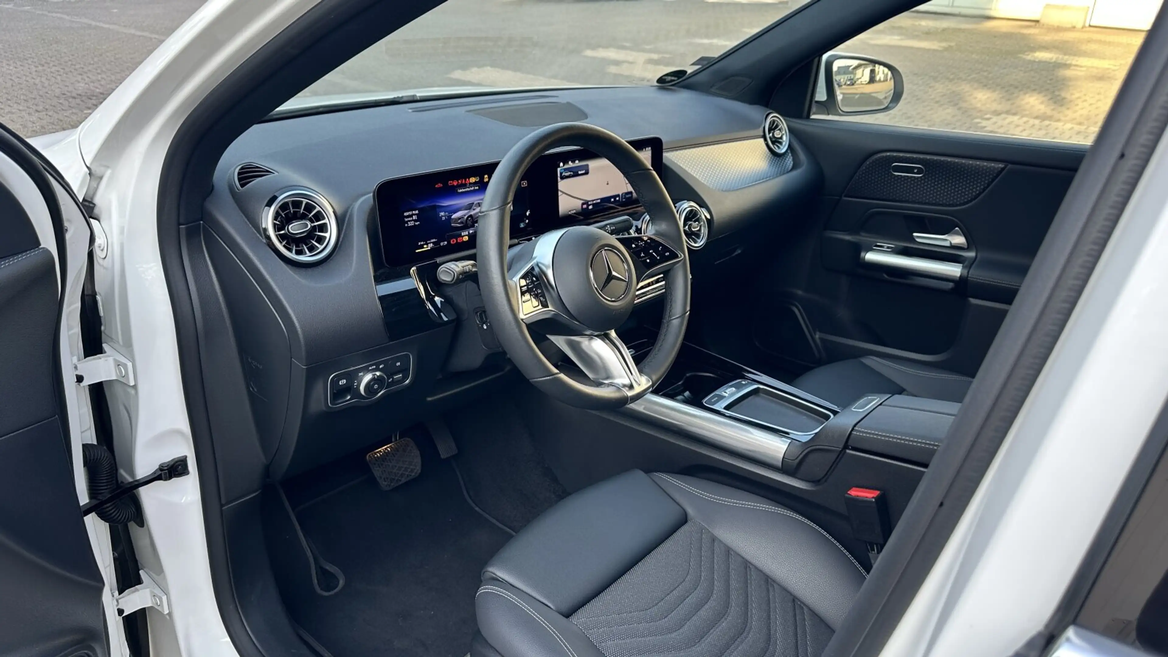 Mercedes-Benz EQA 250 EQA 250+ Progressive+SHZ+Kamera+CarPlay+LED+Totw — photo 9
