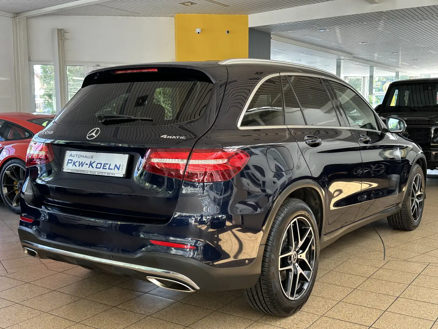 Mercedes-Benz GLC 250 4M AMG-LiNE*PANO*KAMERA*LED*NAVi*MEMORY* Blau - 2