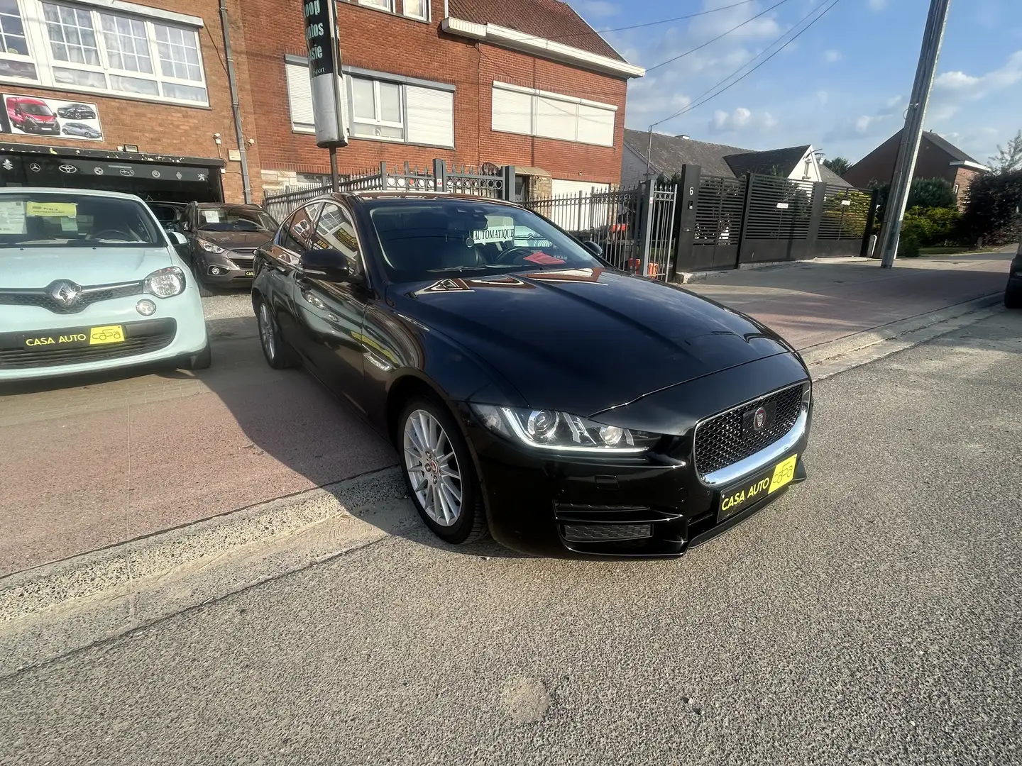 Jaguar XE 2.0 D E-Performance R-Sport Czarny - 2