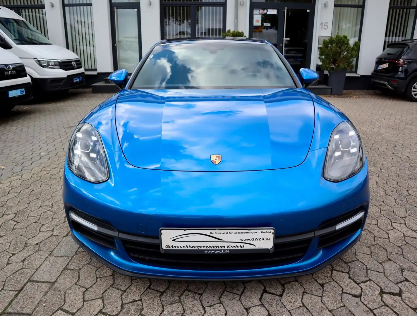 Porsche Panamera 4 Allrad / Panorama / Luftfahrwerk/NAVI Blau - 2