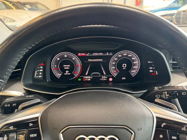 Audi A6 view 13