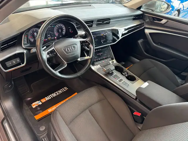 Audi A6 view 10
