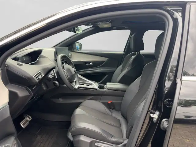 Peugeot 3008 view 8