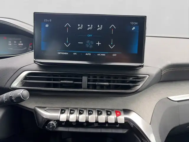 Peugeot 3008 view 11