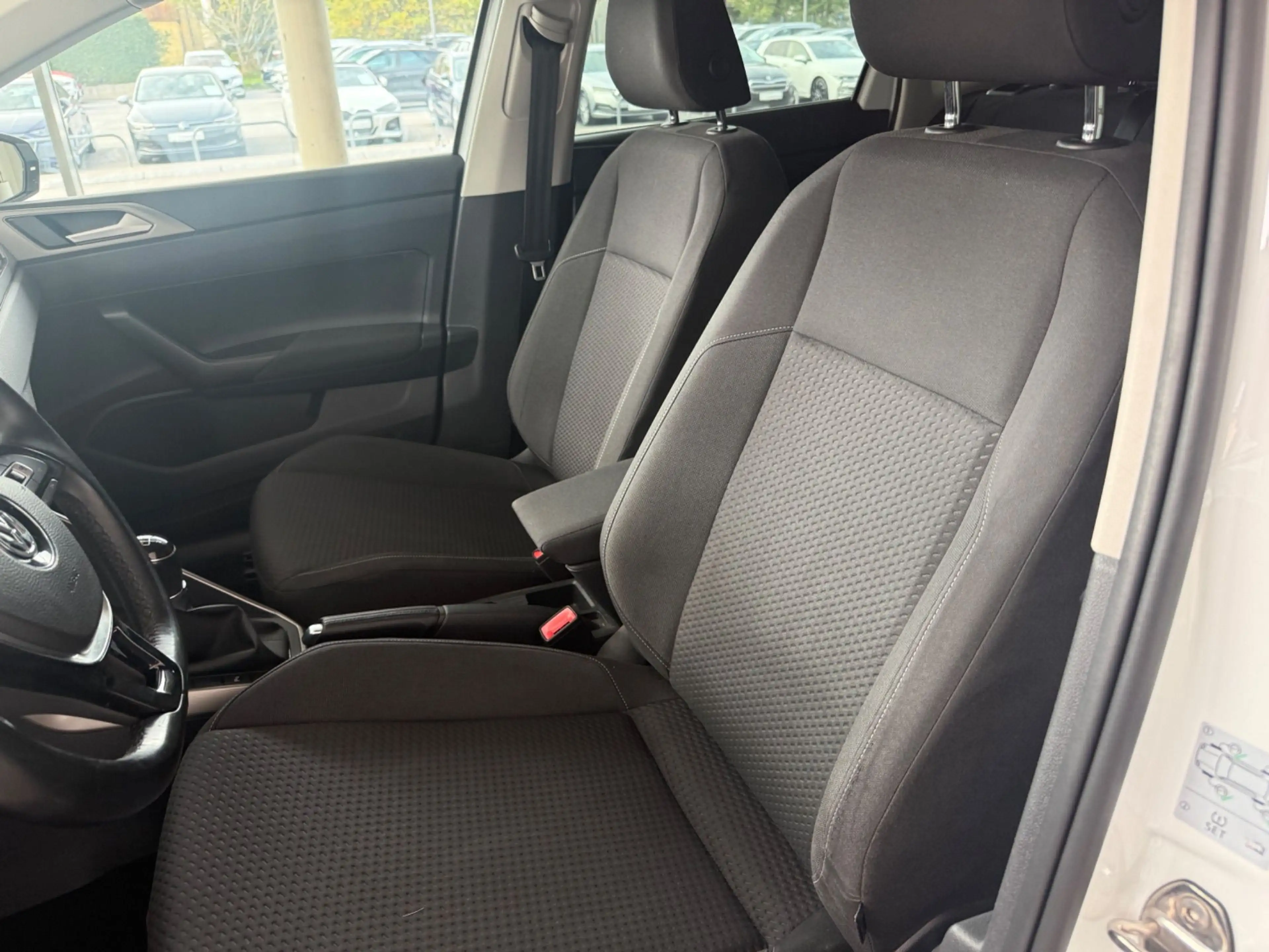 Volkswagen Polo 1.0 Comfortline — photo 10