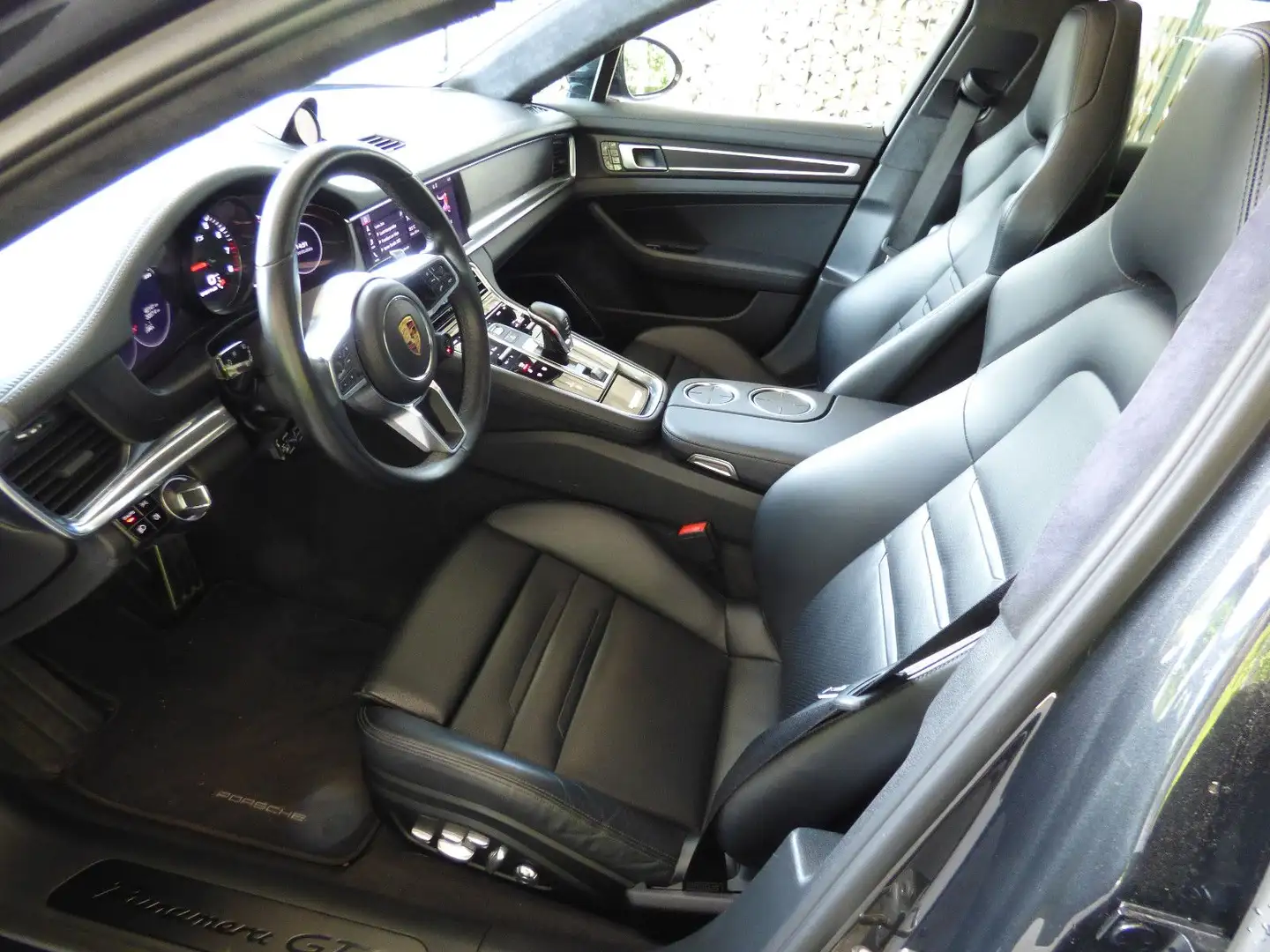 Porsche Panamera Sport Turismo GTS*AHK*Pano*MATRIX*SoftC Grau - 2