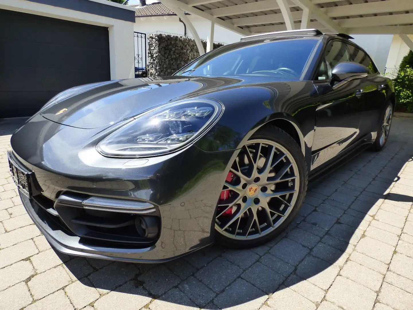 Porsche Panamera Sport Turismo GTS*AHK*Pano*MATRIX*SoftC Grau - 1