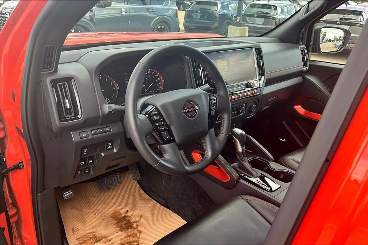 Nissan Frontier снимка Nissan Frontier