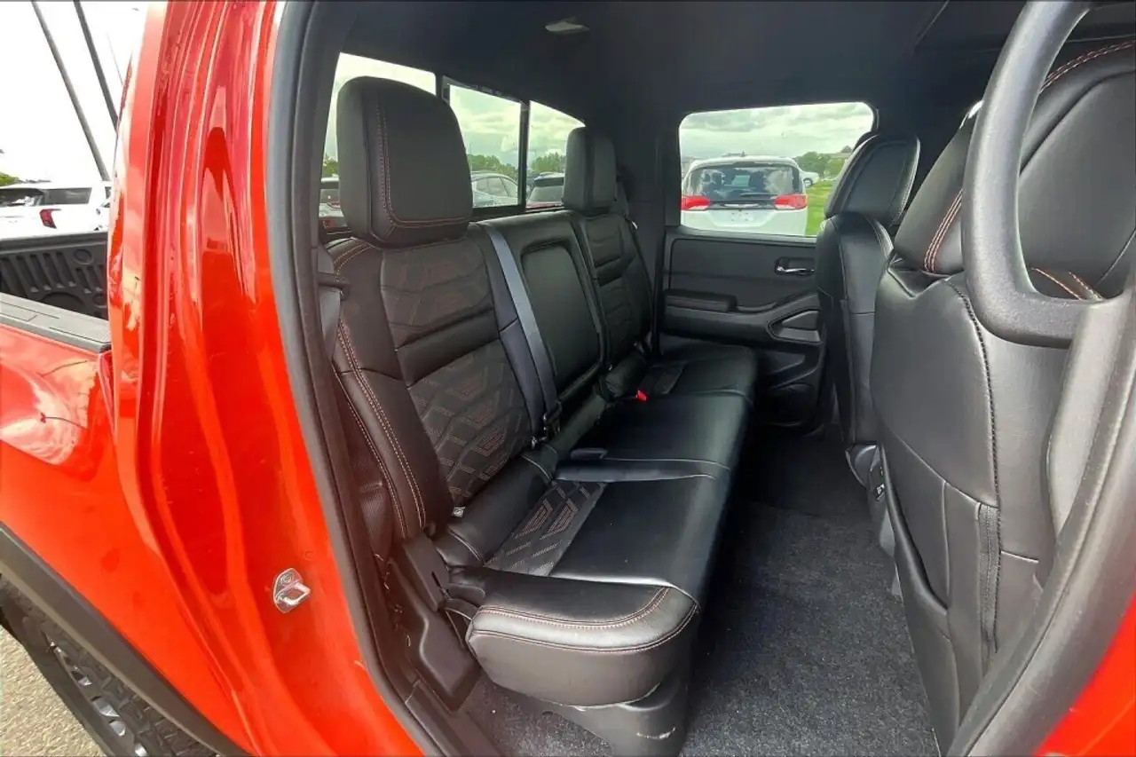 Nissan Frontier снимка Nissan Frontier