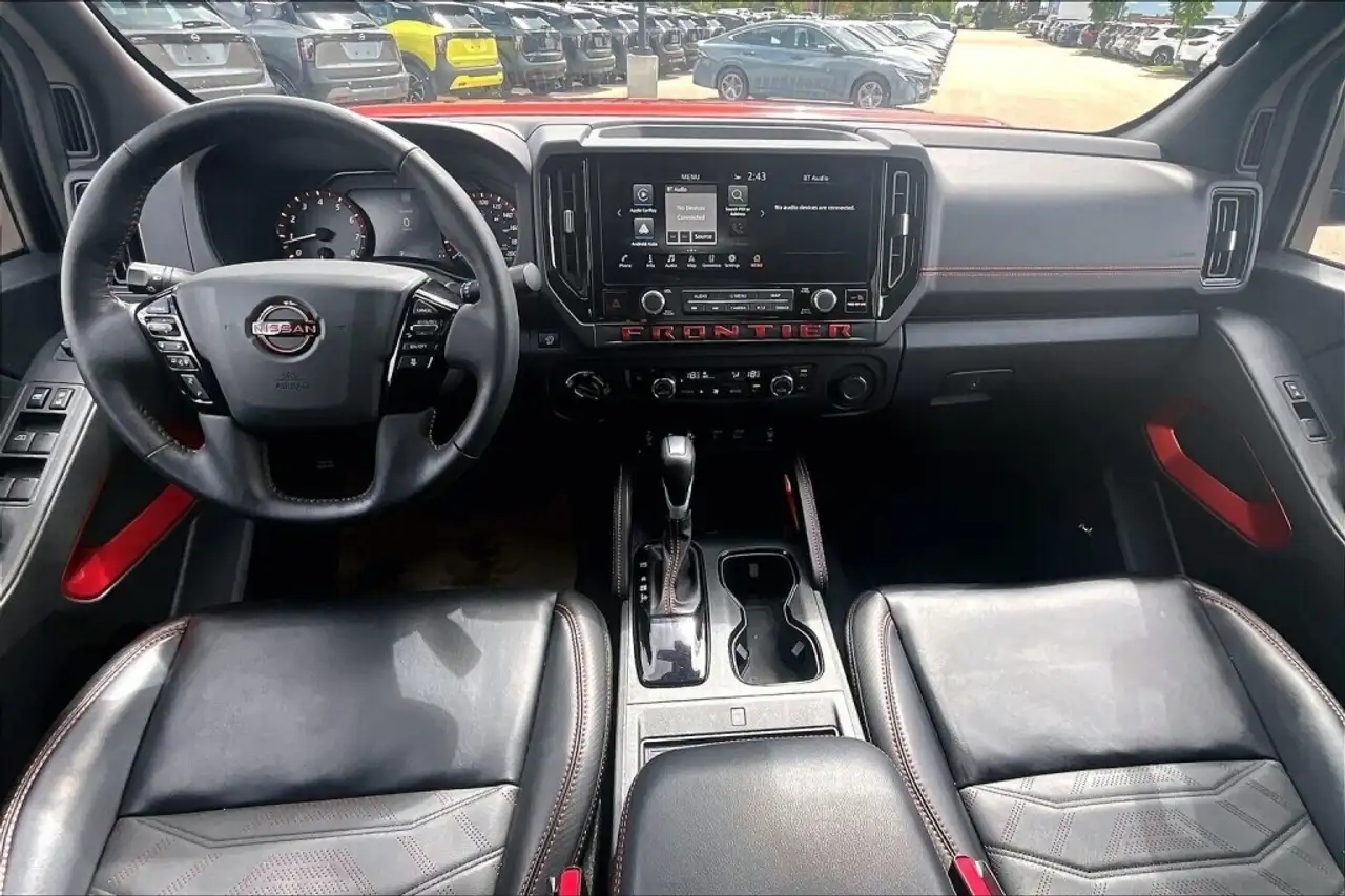 Nissan Frontier снимка Nissan Frontier
