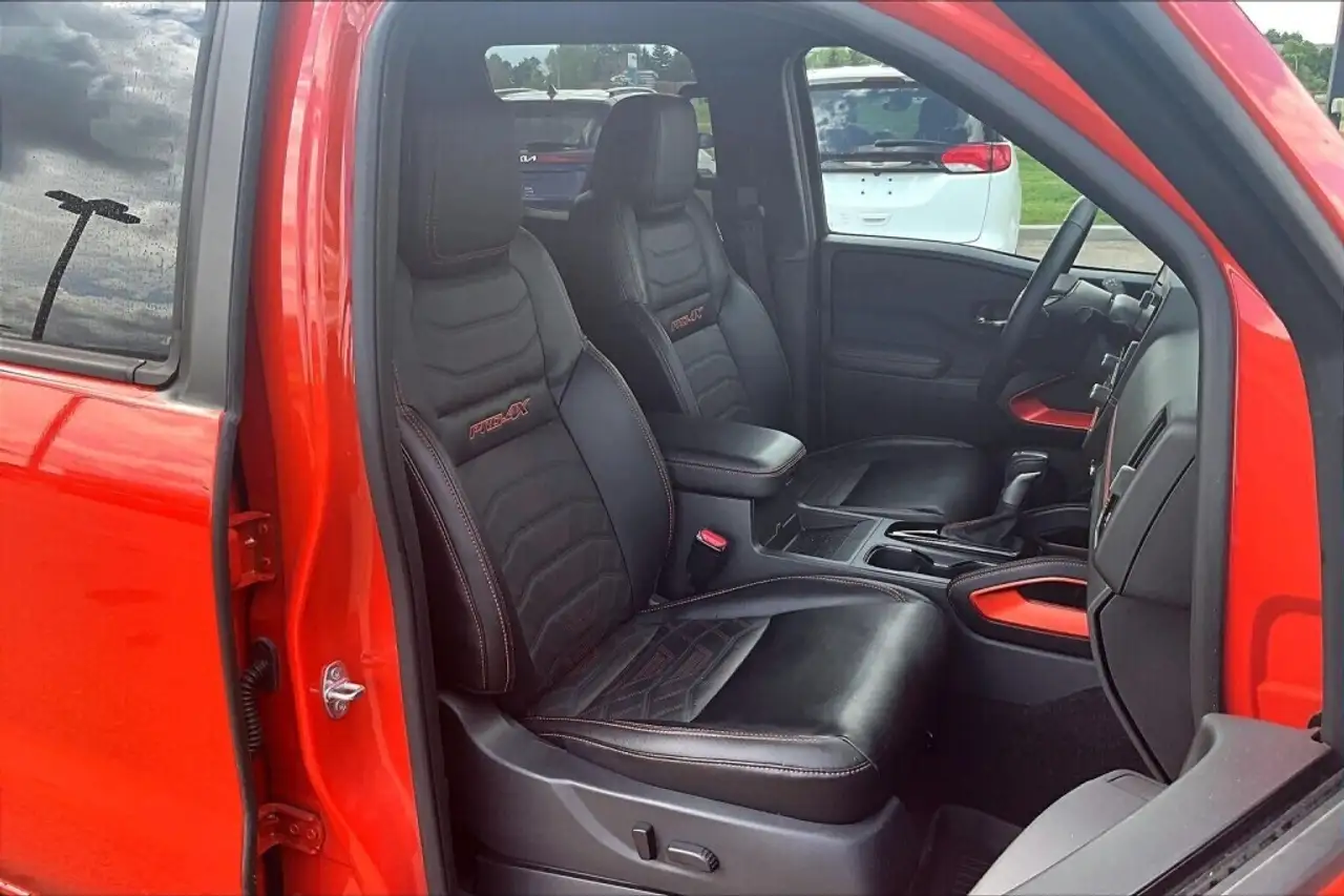 Nissan Frontier снимка Nissan Frontier