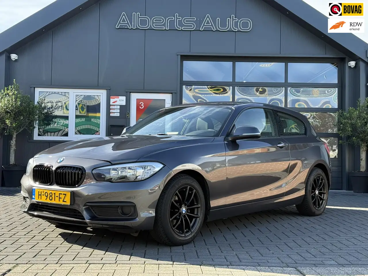 BMW 118