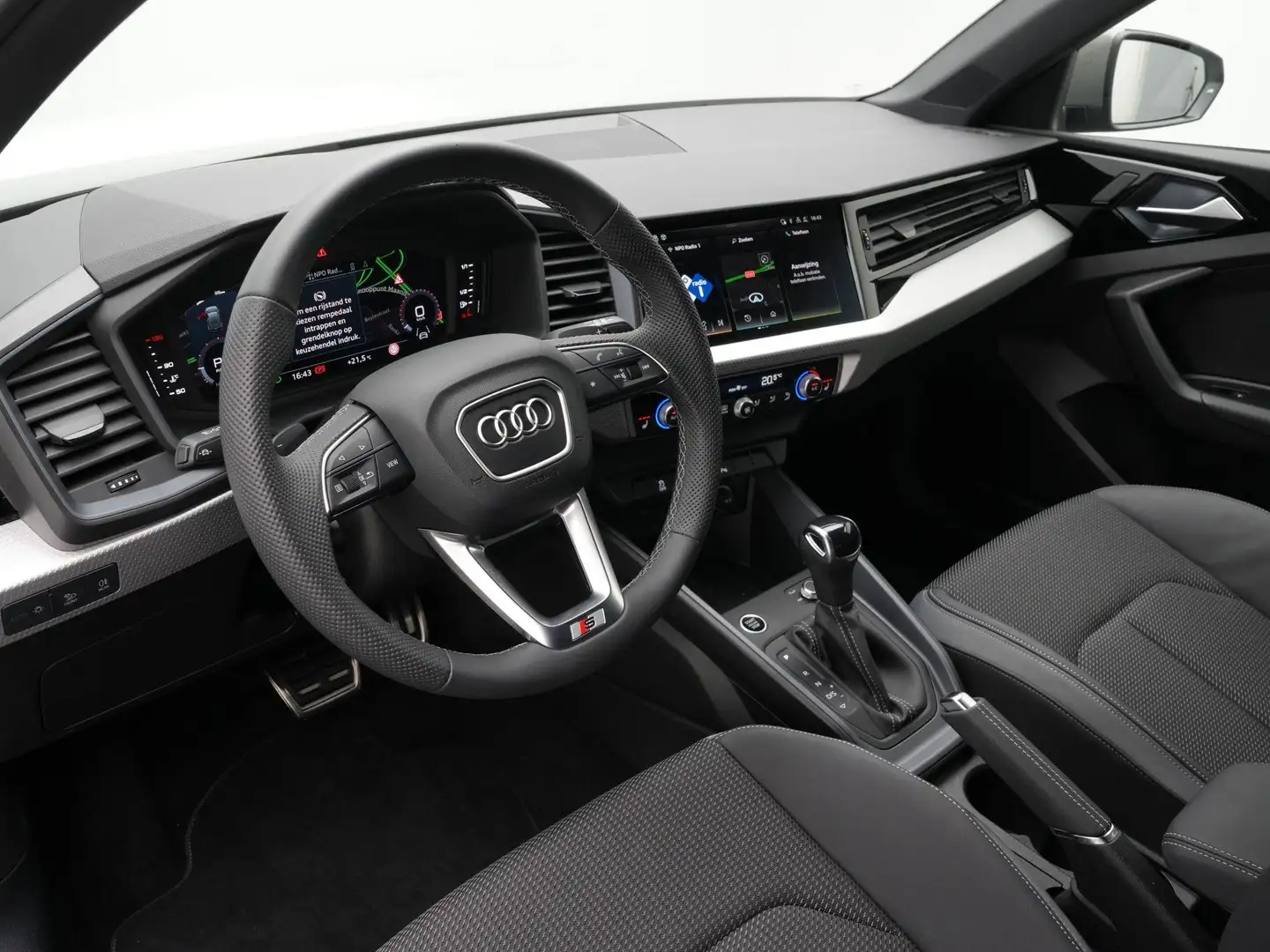 Audi A1 Sportback 30 TFSI 116 pk S-tronic S edition / S-Li Gris - 2