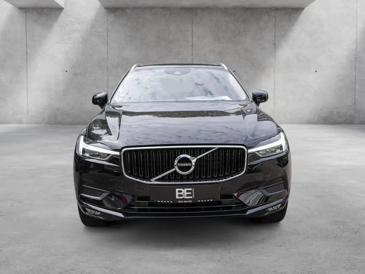 Volvo XC60 B4 Diesel AWD Momentum Pro Navi Pano SHZ Schwarz - 2