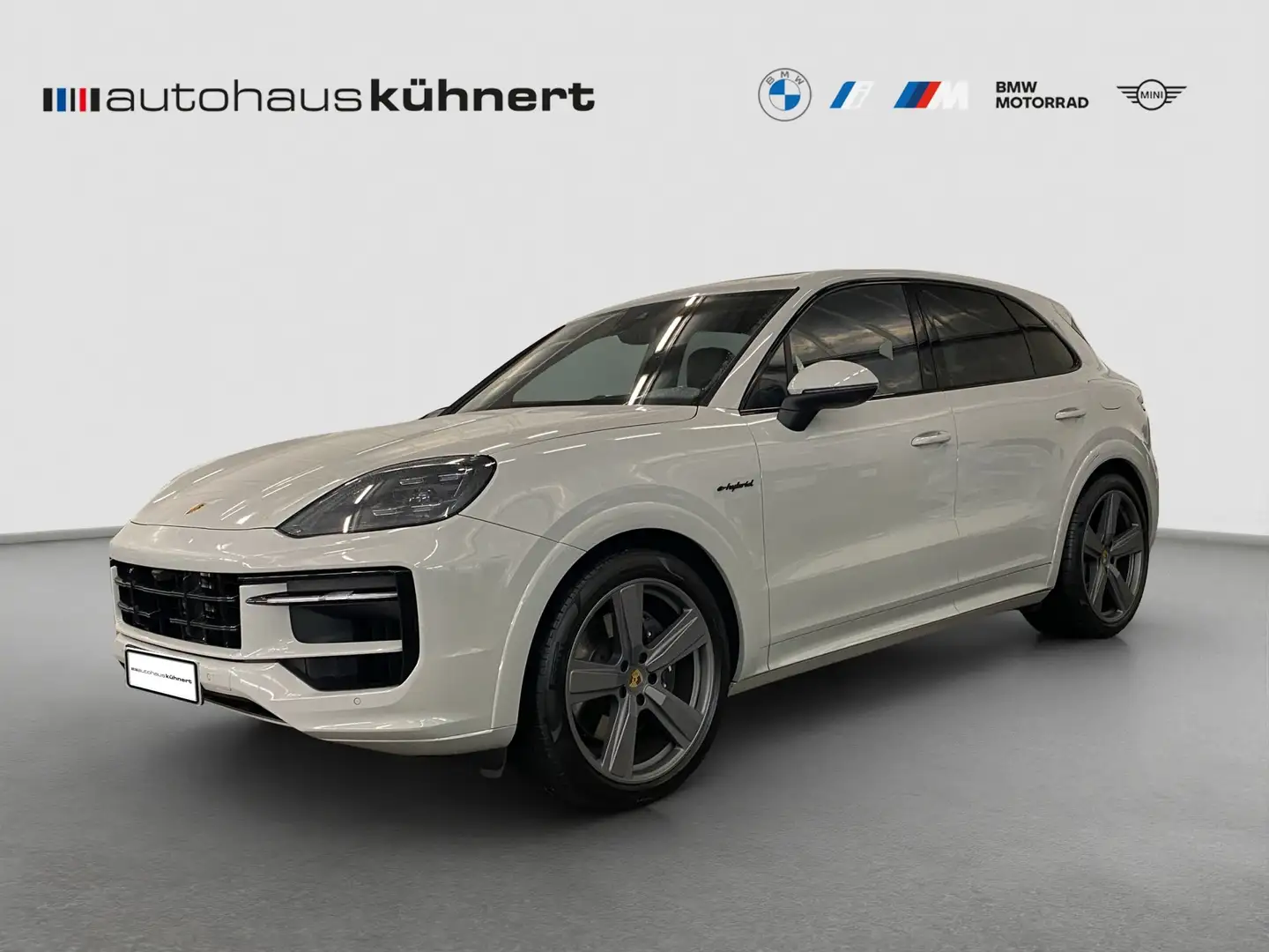 Porsche Cayenne E-Hybrid PanoSD HUD Bose 1. Hand ACC Белый - 1