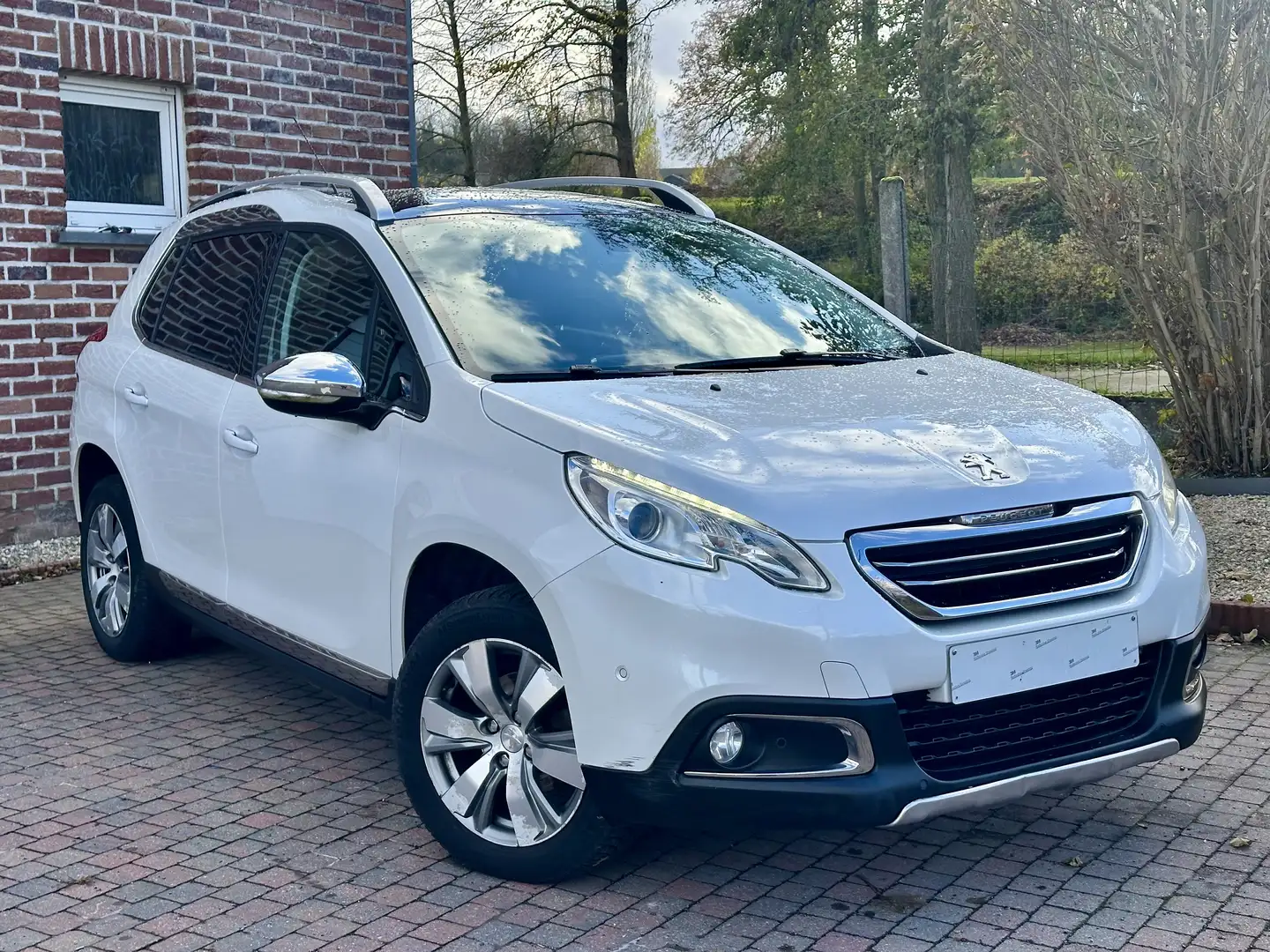 Peugeot 2008 1.6 Hdi Boite Auto* Toit Pano*Xenon Blanc - 1