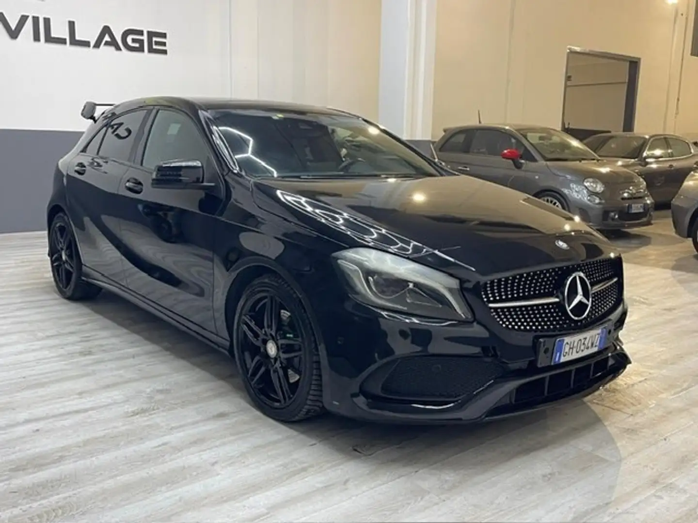 Mercedes-Benz A 220 A 220 d Automatic Premium Plus Nero - 2