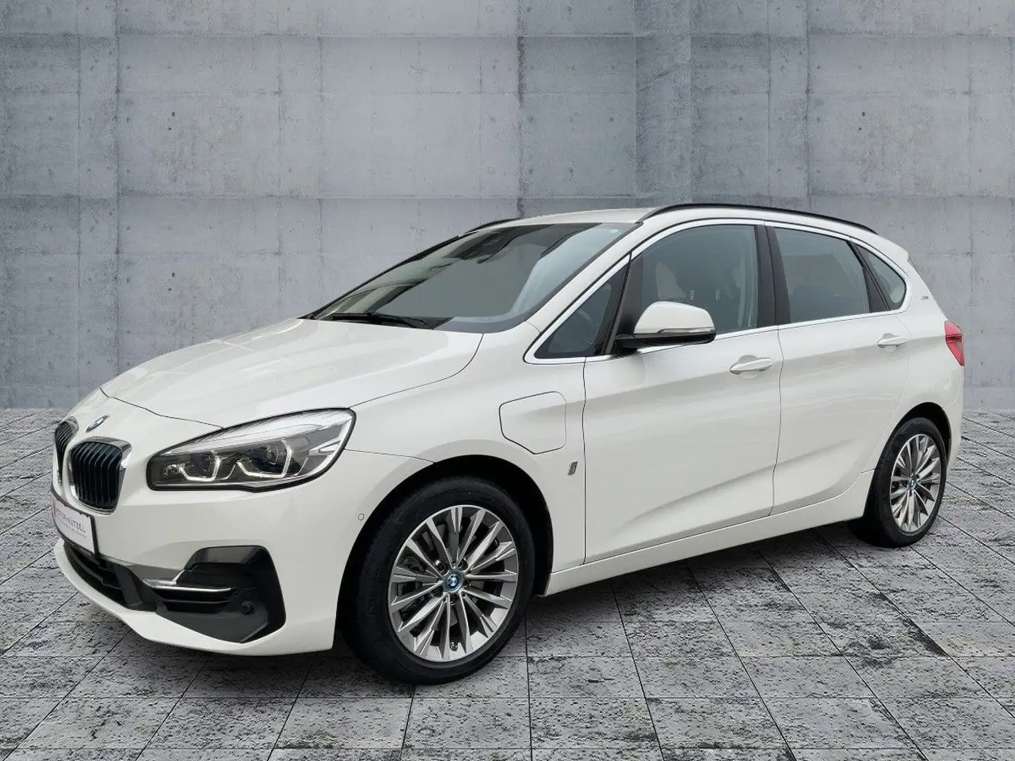 BMW 225 xe Active Tourer LUXURY LINE LED+NAV+2xPDC+BT Weiß - 2