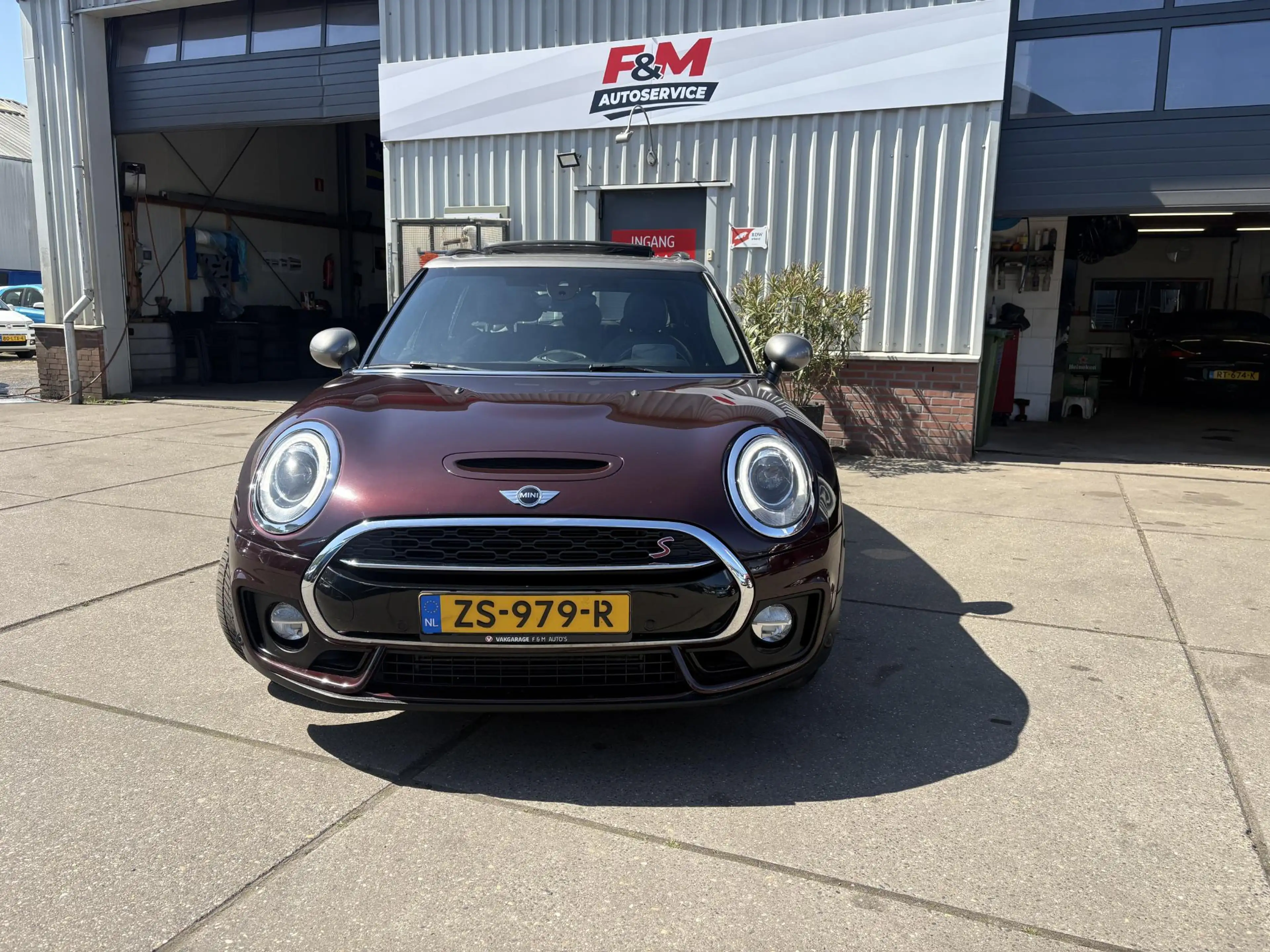 MINI Cooper S Clubman 2.0 Chili Serious Business — photo 2