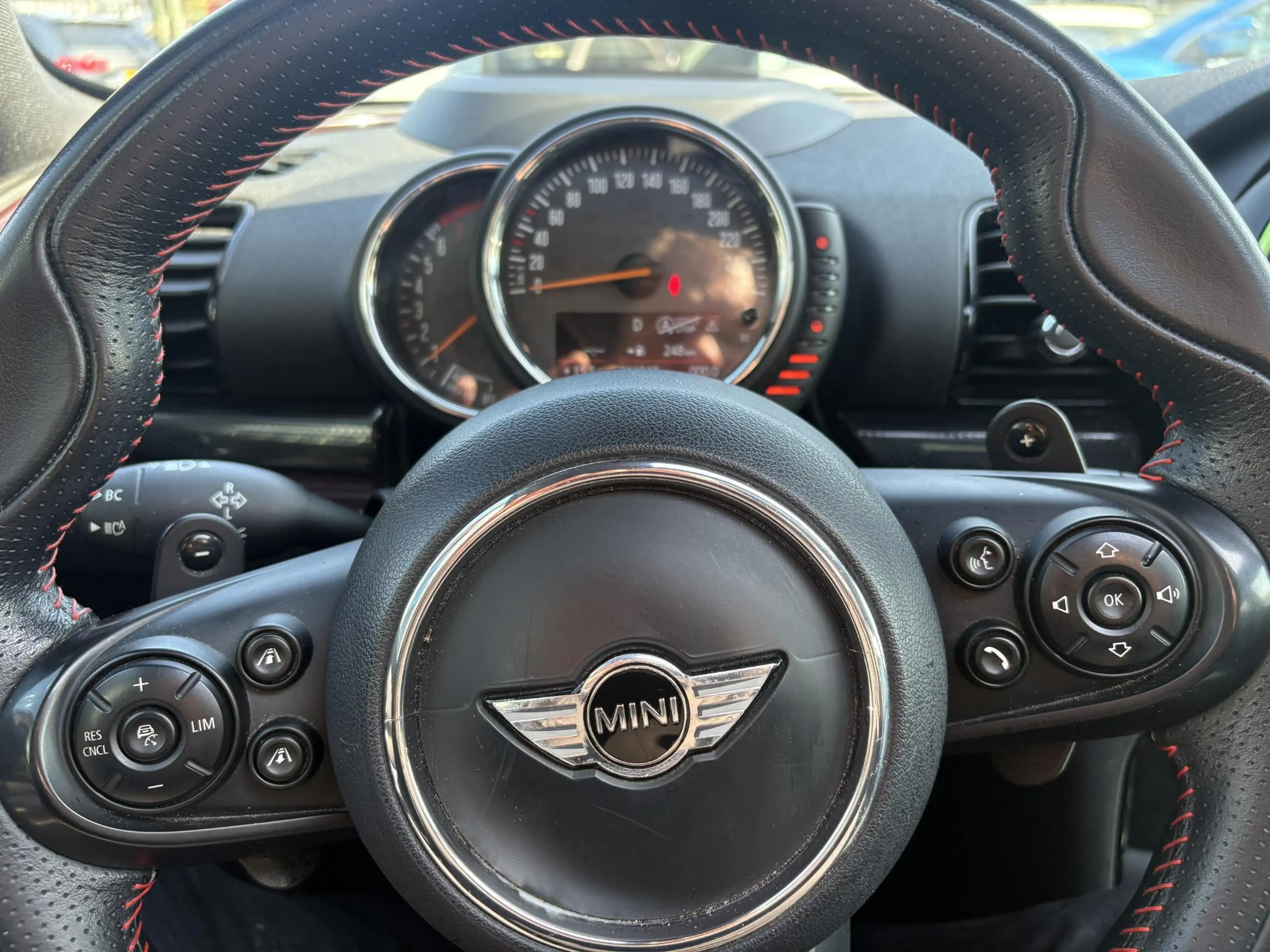 MINI Cooper S Clubman 2.0 Chili Serious Business — photo 17