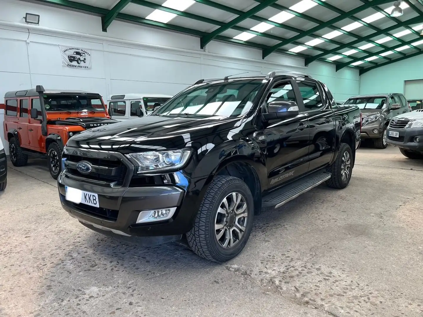 Ford Ranger 3.2 TDCi 147kW 4x4 Dob Cab Wildtrack AT Negro - 1
