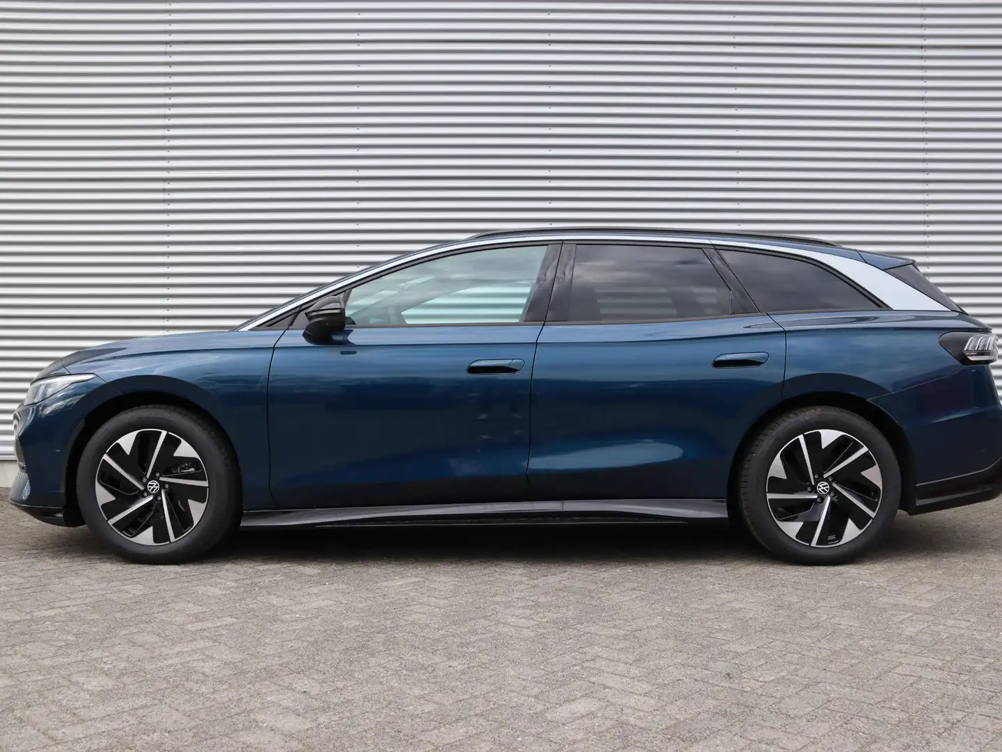 Volkswagen ID.7 Pro Business 77 kWh accu. 210 kW / 286 pk Variant Blauw - 2