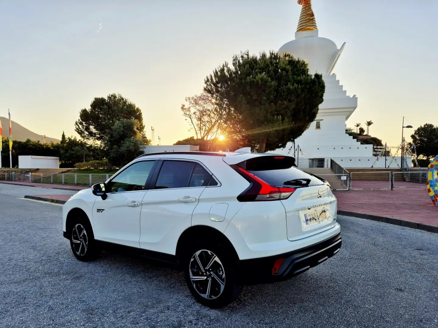 Mitsubishi Eclipse Cross PHEV Motion 4WD Blanco - 1