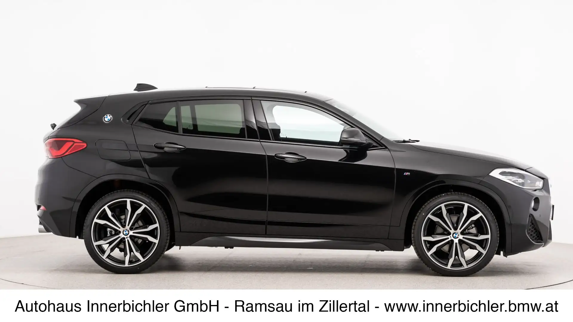 BMW X2 xDrive18d Schwarz - 2
