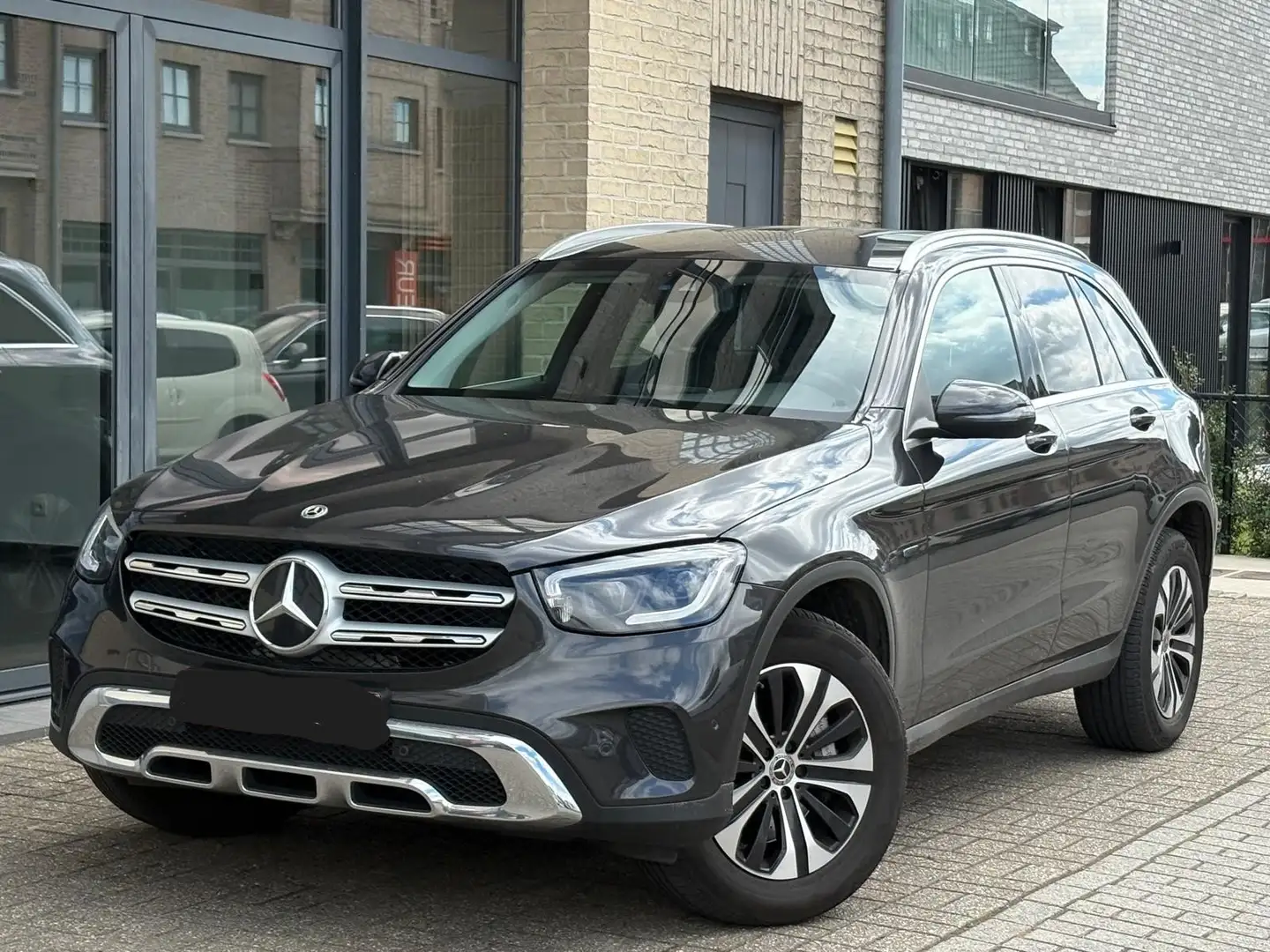 Mercedes-Benz GLC 300 GLC 300 de 4-Matic PHEV * GARANTIE - FINANCIERING* Grijs - 1