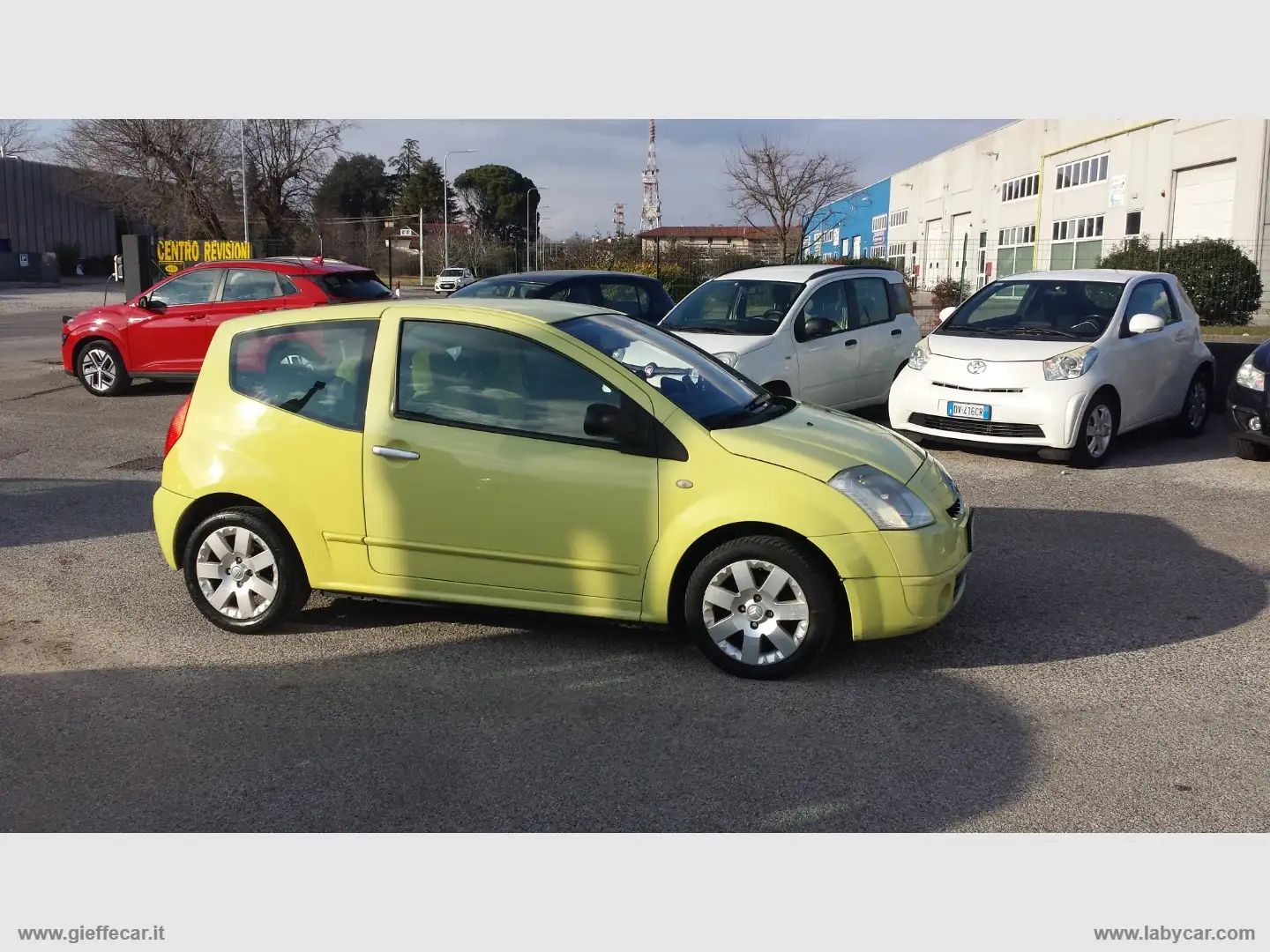 Citroen C2 1.4 HDi 70CV Elegance Gelb - 2