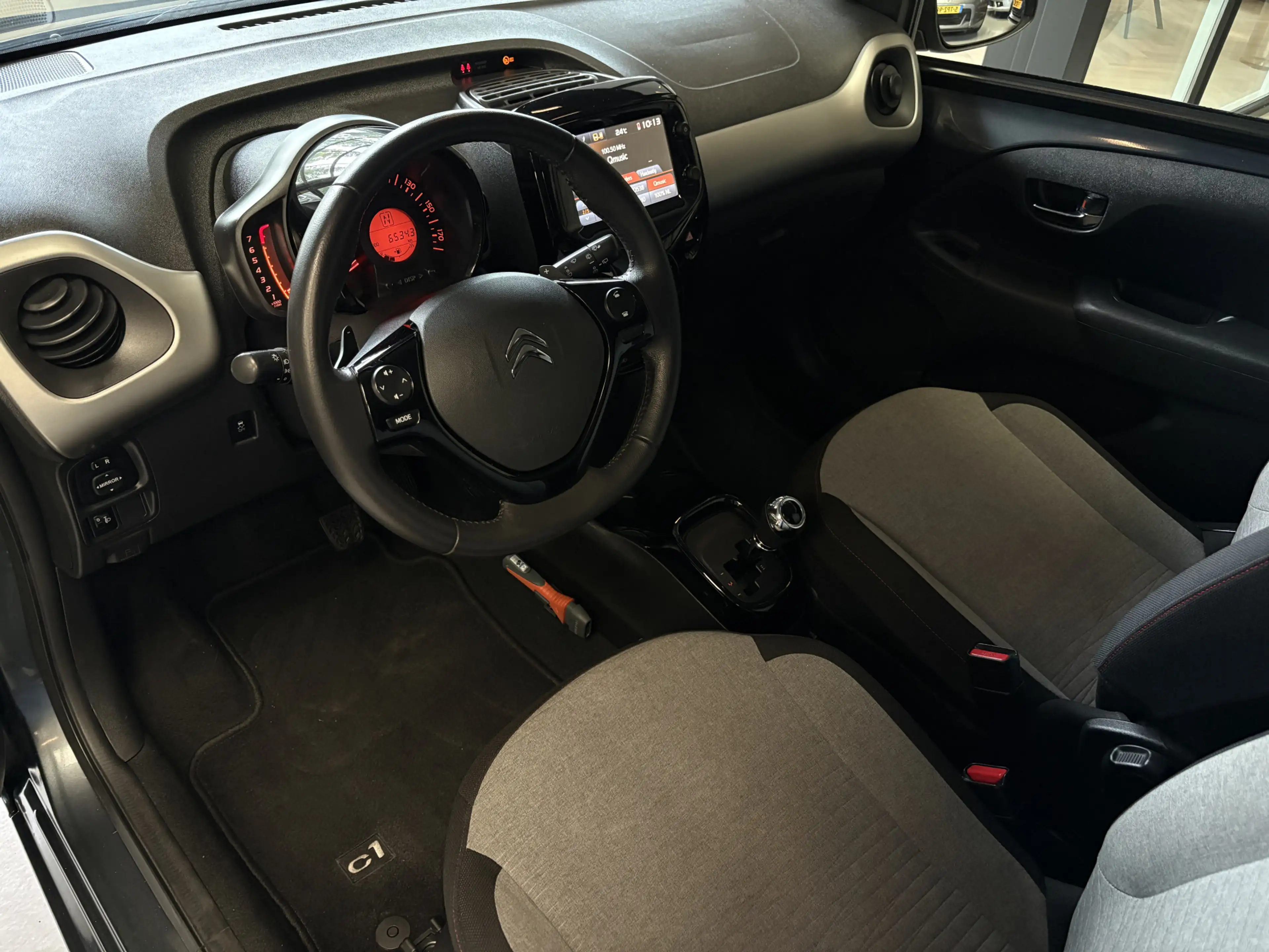 Citroen C1 1.0 VTi Shine Led, Lichtmetalen velgen, Camera — photo 3